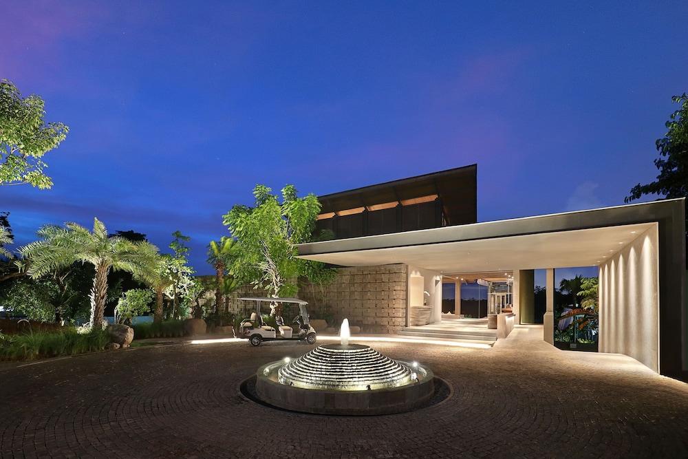 Hotel Cross Bali Breakers Jimbaran Exterior foto